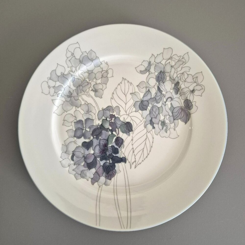 Vintage Block Spal Hydrangea Dinner Plate, Gray & Purple Watercolor Flowers